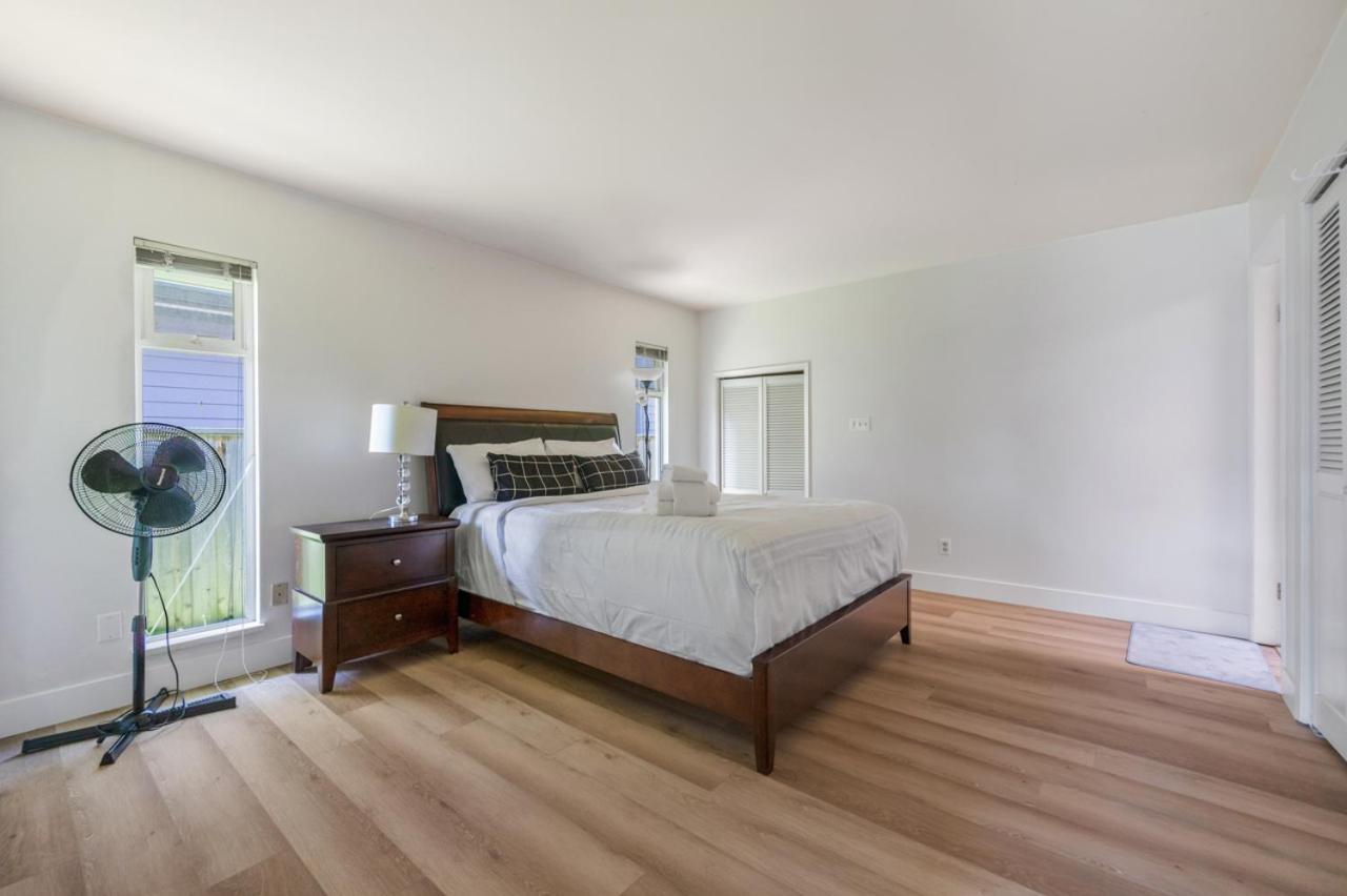 Cozy Retreat On Sandpiper Court - Room A Richmond Esterno foto