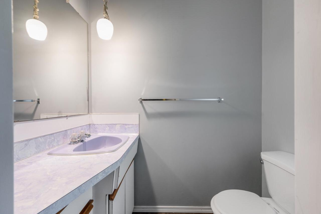 Cozy Retreat On Sandpiper Court - Room A Richmond Esterno foto